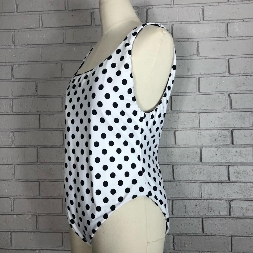 La Blanca Dot Goose Reversible One Piece Swimsuit - Picture 10 of 13
